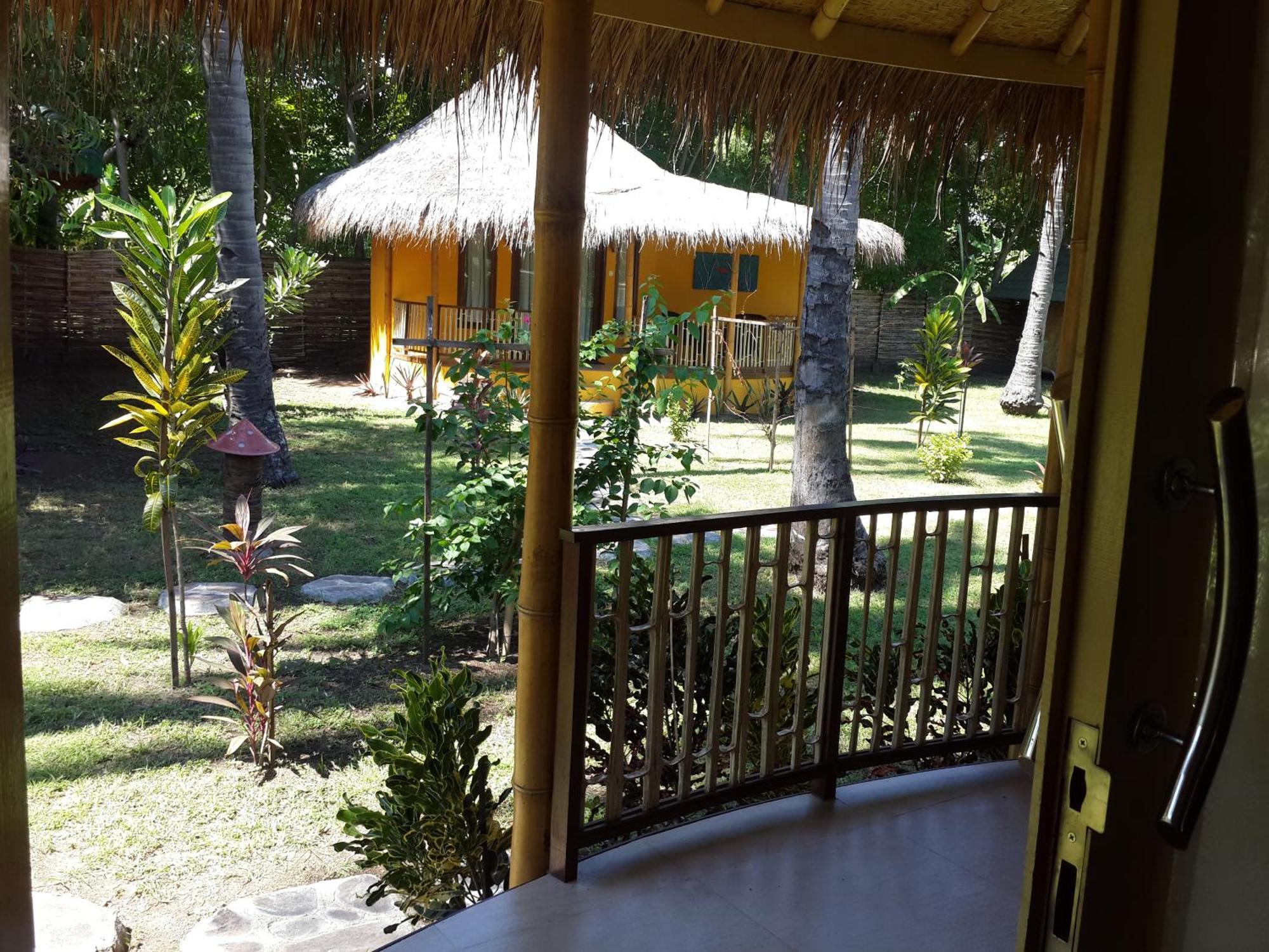 Oasi Bungalows Hotel Gili Air Kültér fotó