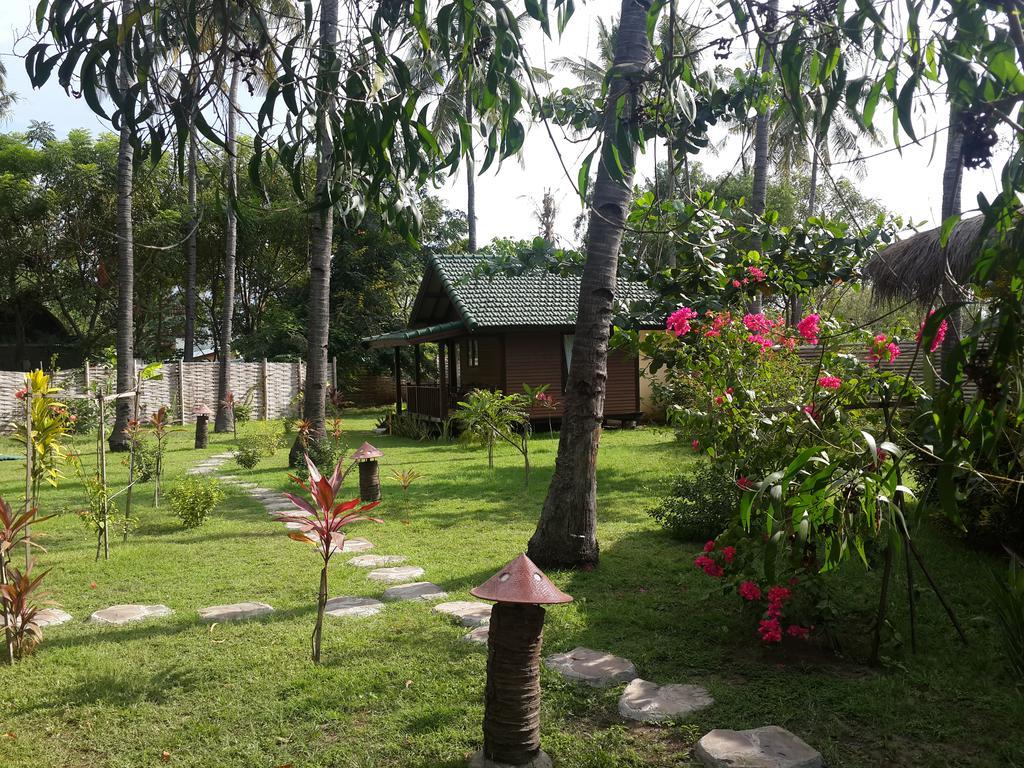 Oasi Bungalows Hotel Gili Air Kültér fotó