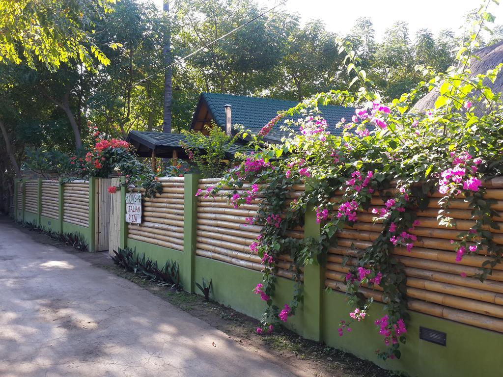 Oasi Bungalows Hotel Gili Air Kültér fotó