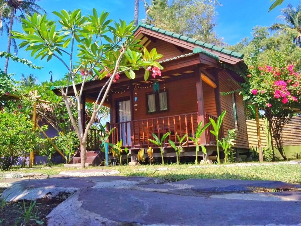 Oasi Bungalows Hotel Gili Air Kültér fotó