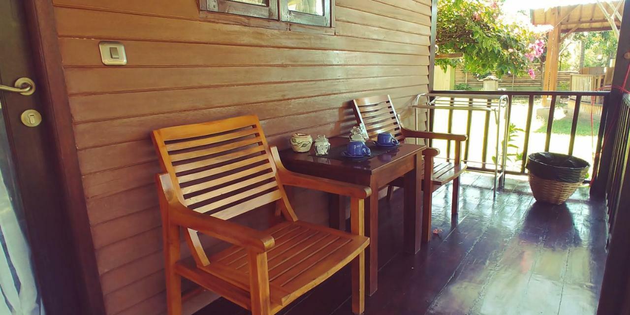 Oasi Bungalows Hotel Gili Air Kültér fotó